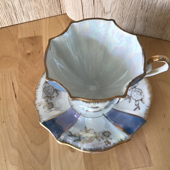 Vintage Japan Teacup and Saucer - Picture 2 of 9